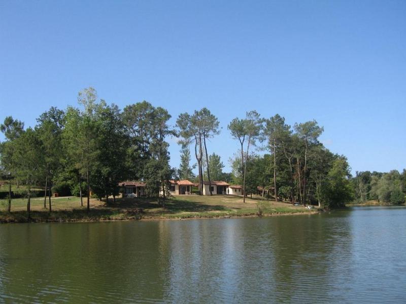 Hotel Les Lodges D'Eauze Екстер'єр фото